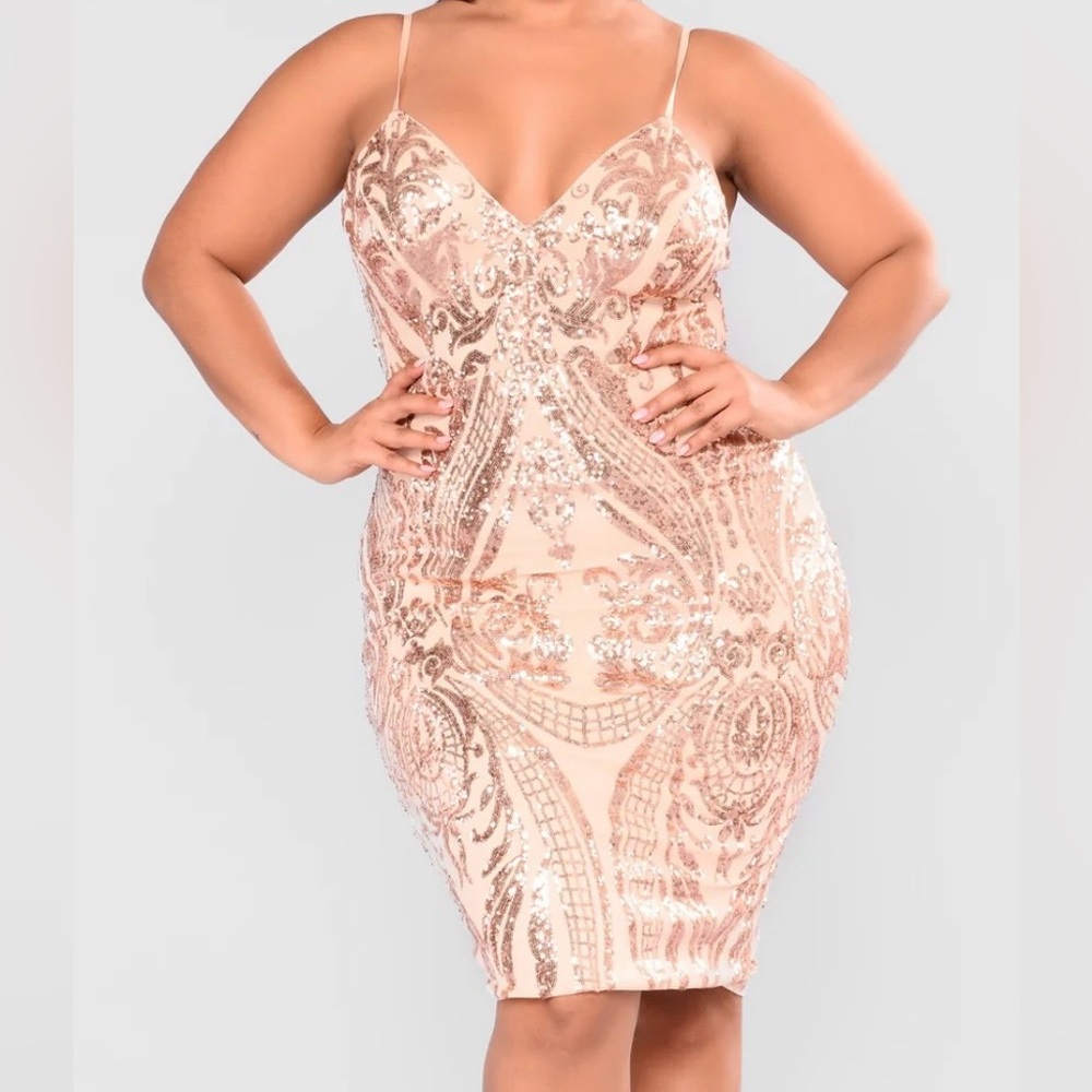 Elegant Sequin Midi Dress in Cream